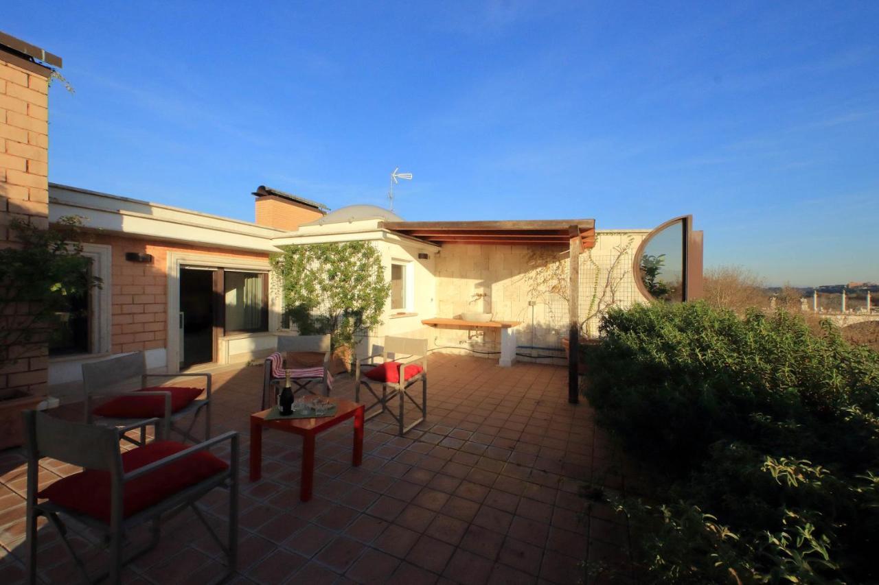 Beautiful Loft In Ponte Milvio With Terrace Apartment Rome Exterior photo
