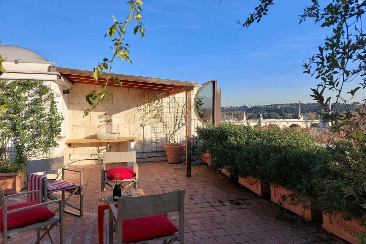 Beautiful Loft In Ponte Milvio With Terrace Apartment Rome Exterior photo