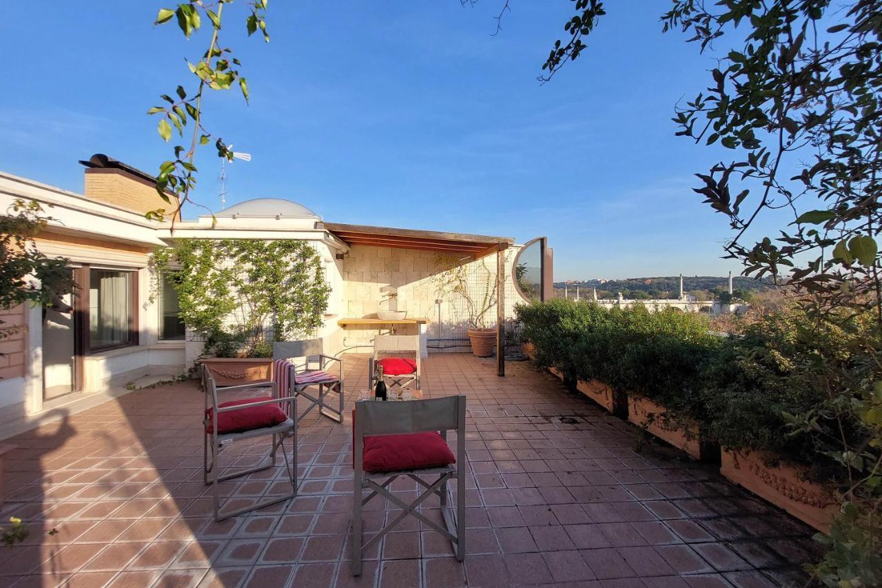 Beautiful Loft In Ponte Milvio With Terrace Apartment Rome Exterior photo