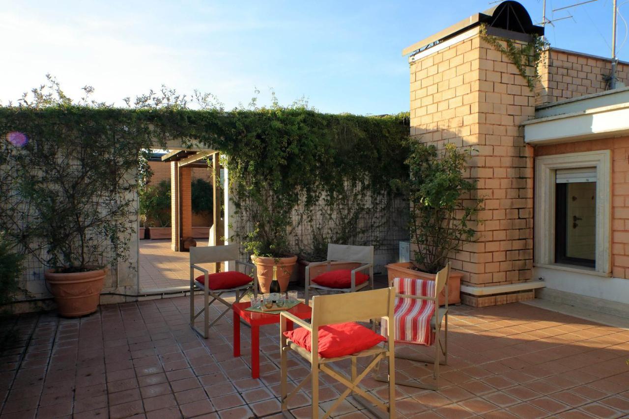 Beautiful Loft In Ponte Milvio With Terrace Apartment Rome Exterior photo